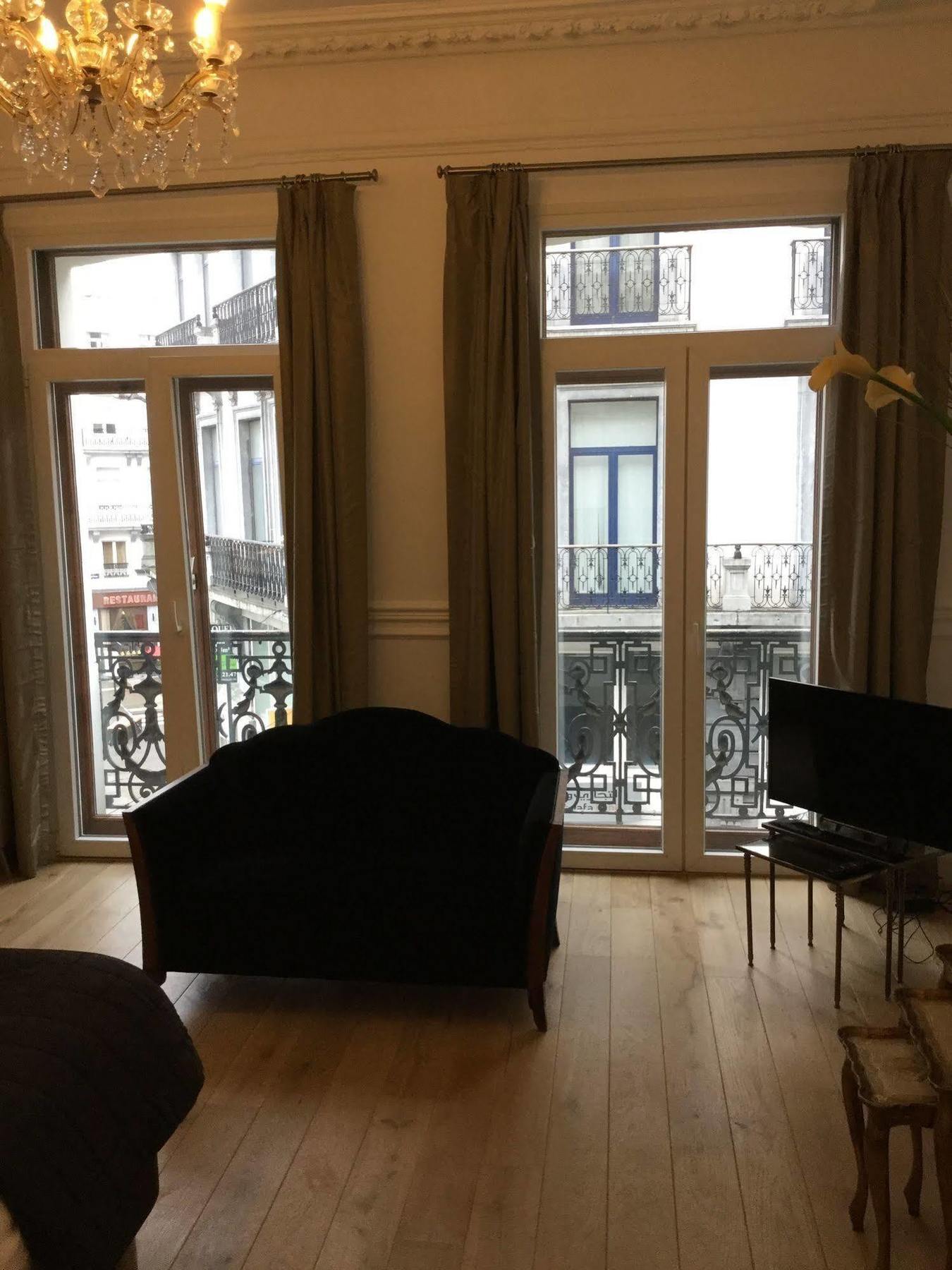 B&B Downtown Bxl Brüksel Dış mekan fotoğraf