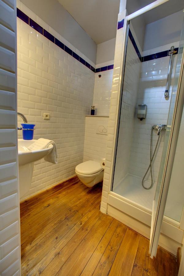 B&B Downtown Bxl Brüksel Oda fotoğraf